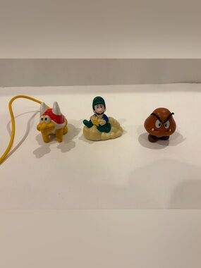 Nintendo Lot of Three Figures